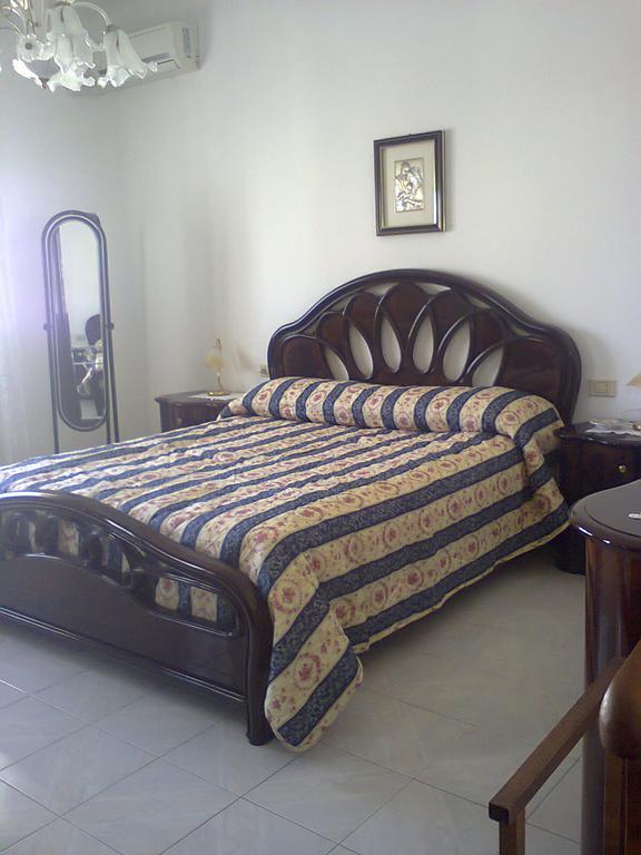 B&B Le Rose Vignacastrisi Bagian luar foto