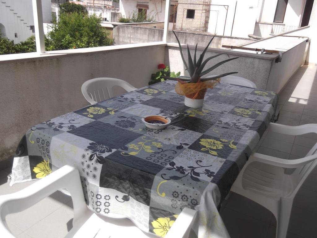 B&B Le Rose Vignacastrisi Ruang foto